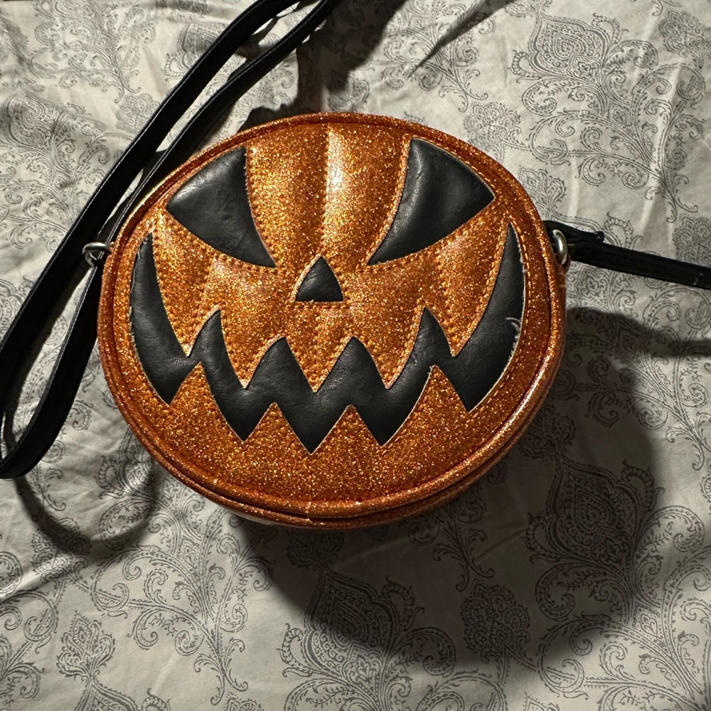Sparkling Halloween Pumpkin Crossbody Bag